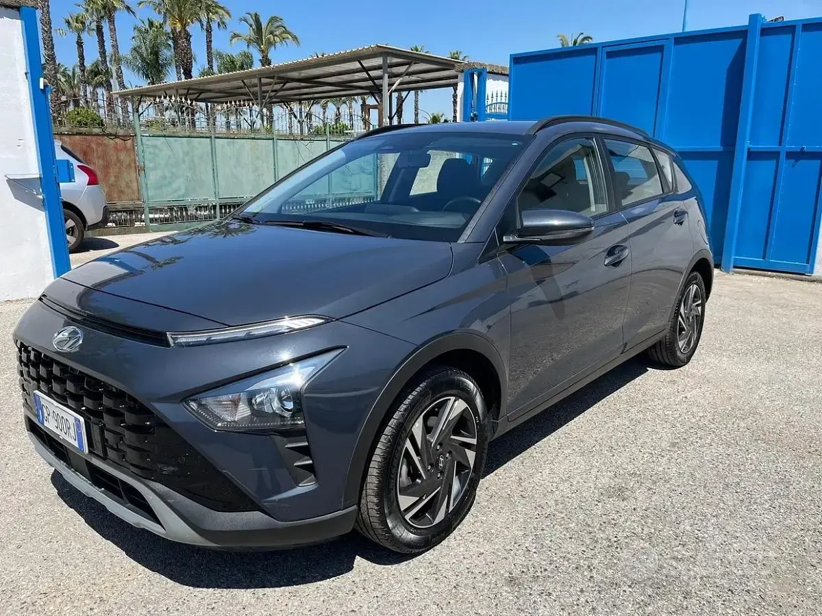 Usata Hyundai Bayon 84 CV (61 kW) 2023 Grigio SUV