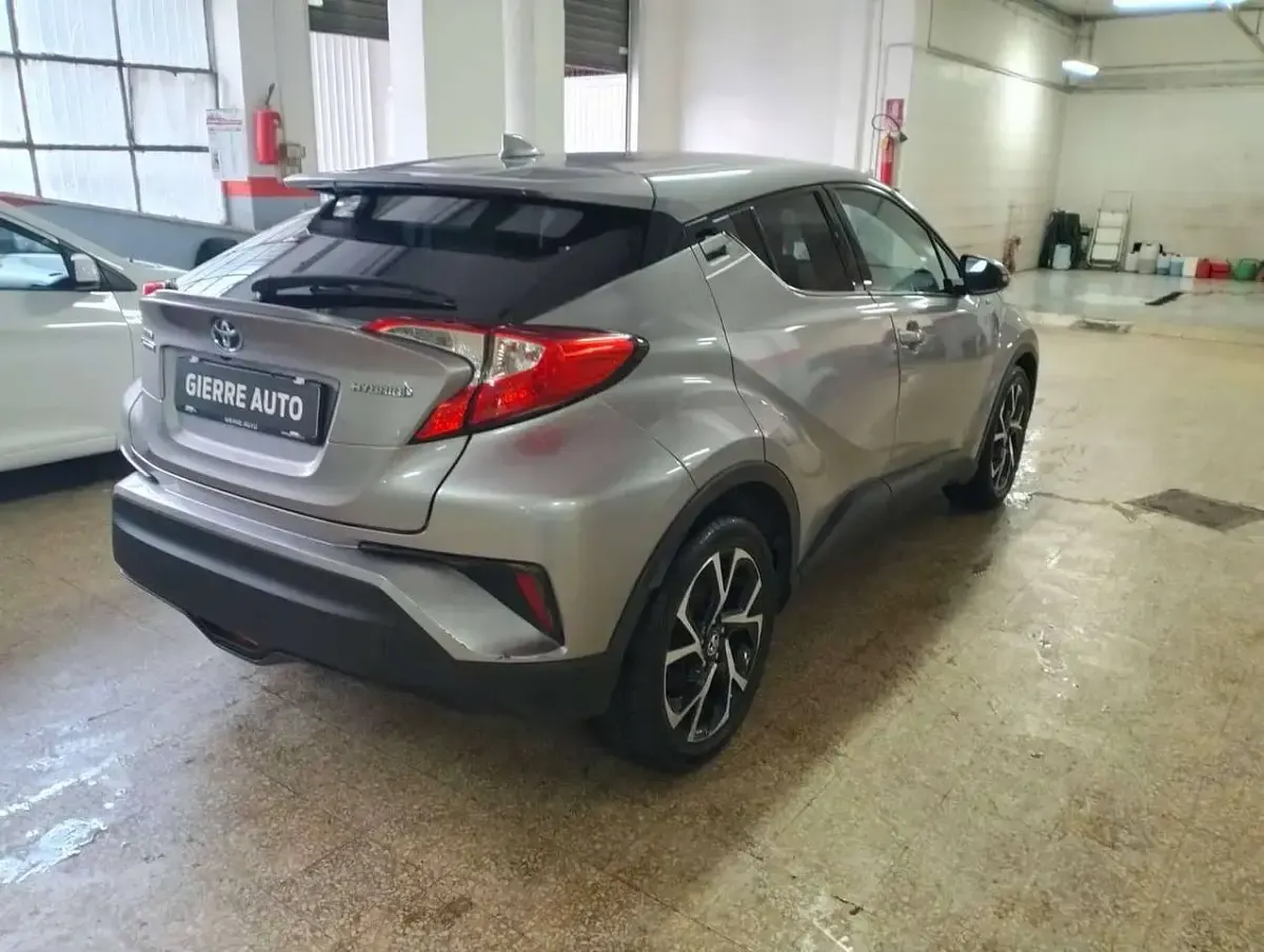 Usata Toyota C-HR Style 98 CV (72 kW) 2019 Grigio SUV