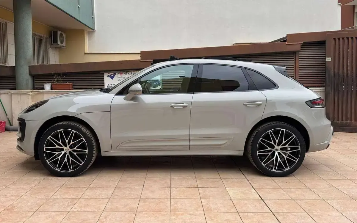 Usata Porsche Macan 265 CV (194 kW) 2023 Gesso SUV