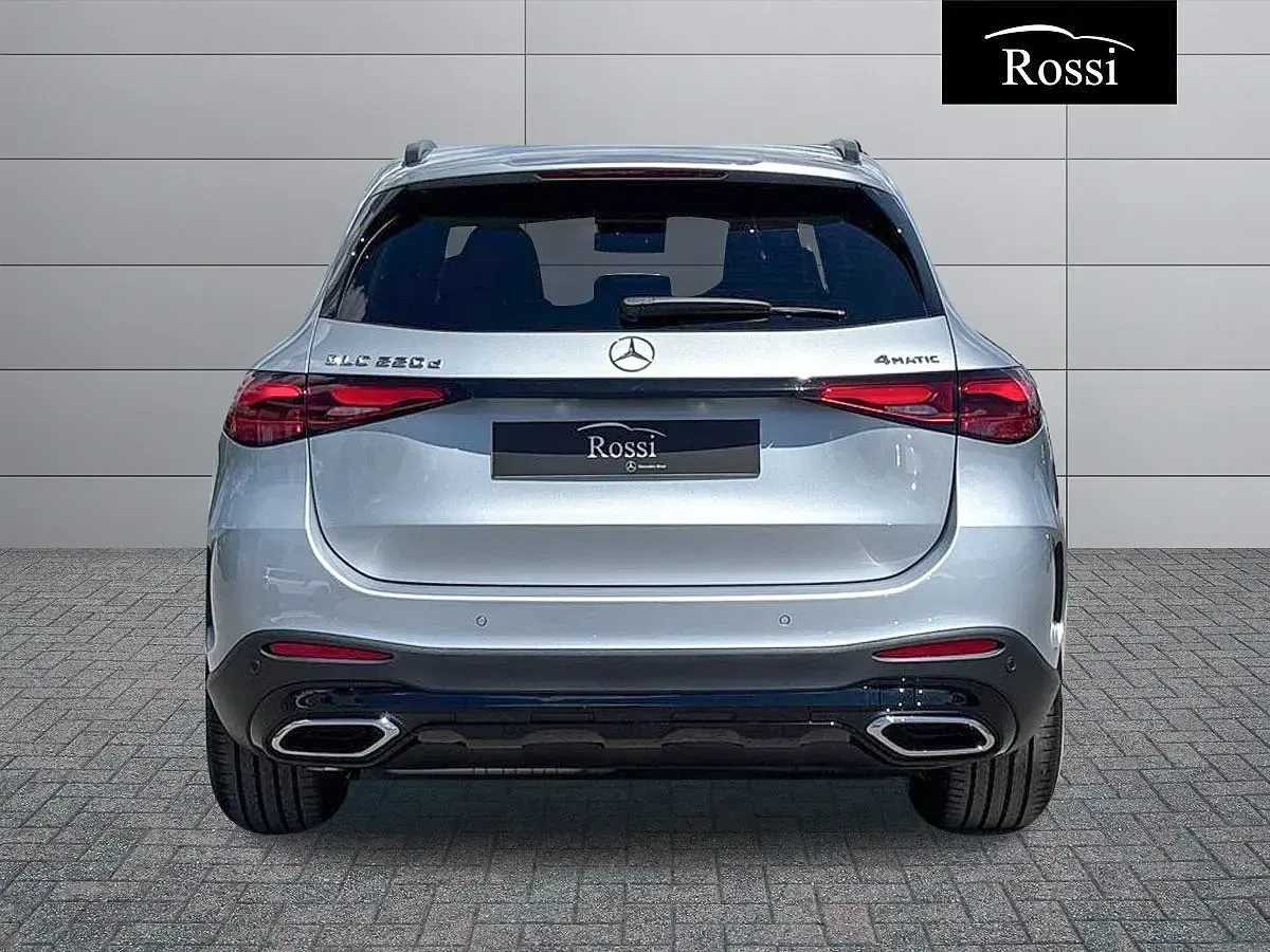 Nuova Mercedes GLC220 197 CV (144 kW) 2026 Nero