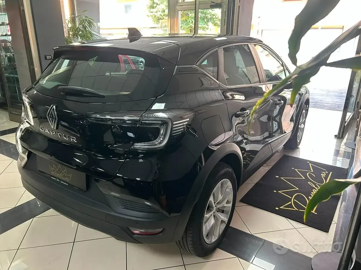 Nuova Renault Captur Evolution 109 CV (80 kW) 2026 Grigio SUV