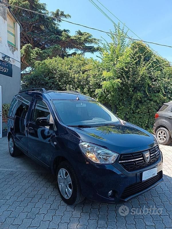 Usata Dacia Dokker 2019 Blu Monovolume