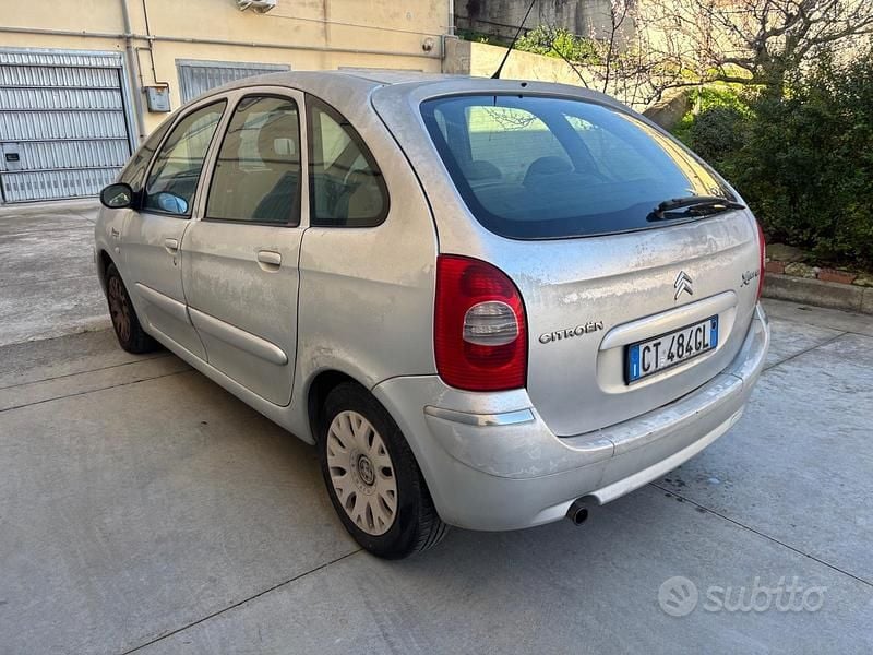 Usata Citroën Xsara Exclusive 95 CV (69 kW) 2004 Grigio Berlina