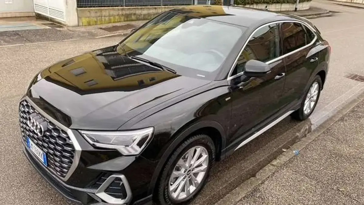 Usata Audi Q3 Sportback S-Line 150 CV (110 kW) 2020 Nero SUV