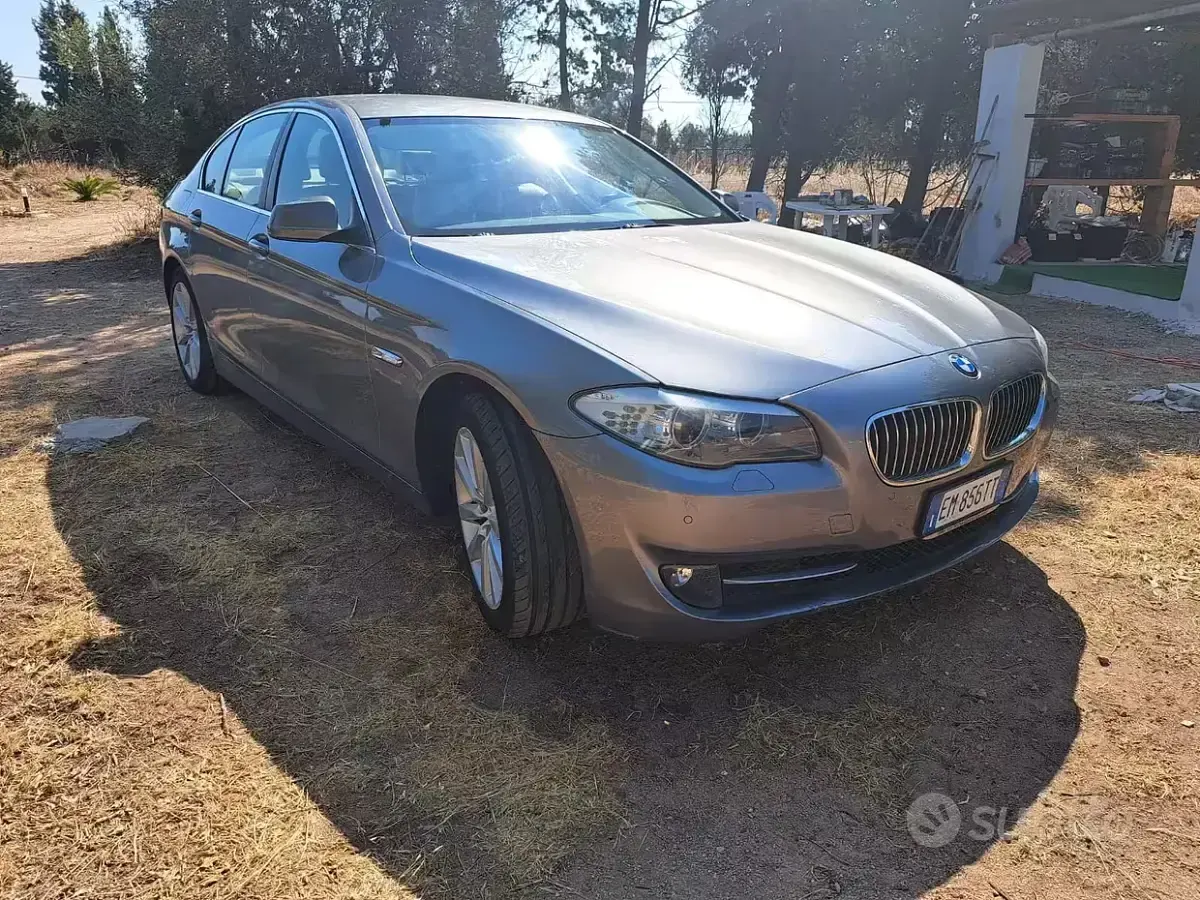 Usata BMW 520 184 CV (135 kW) 2012 Grigio Berlina