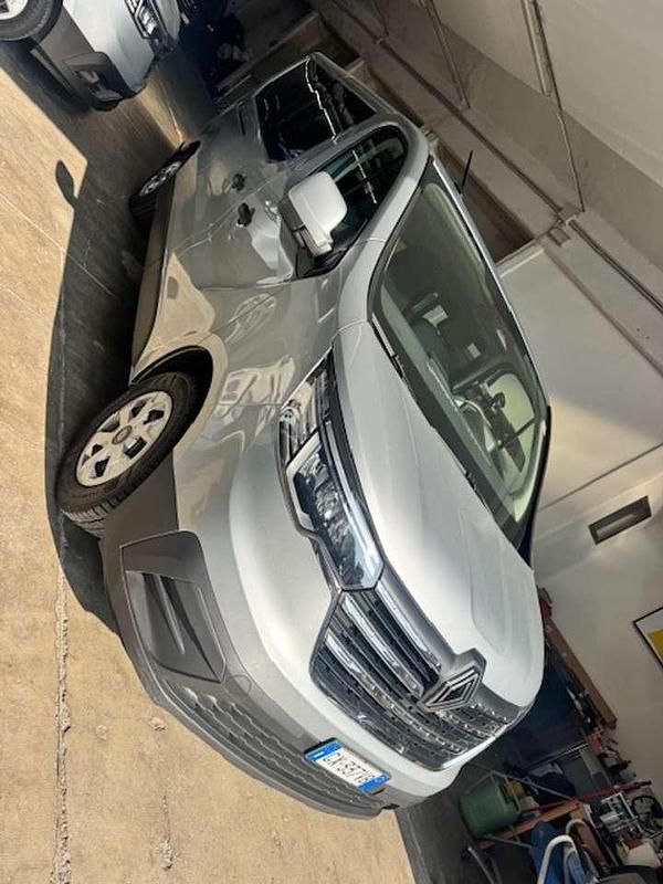 Usata Renault Trafic 150 CV (110 kW) 2025 Argento Monovolume