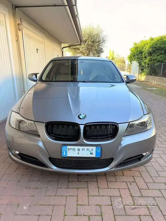 Usata BMW 320 177 CV (130 kW) 2009 Grigio Berlina