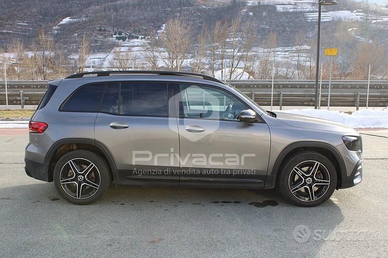 Usata Mercedes GLB180 Premium 116 CV (85 kW) 2023 Grigio SUV