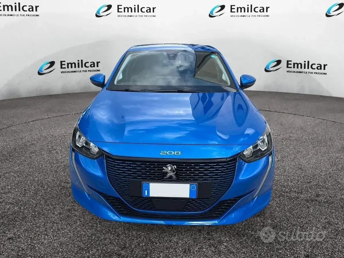 Usata Peugeot 208 GT 56 kW (77 CV) 2021 Bluazzurro Utilitaria