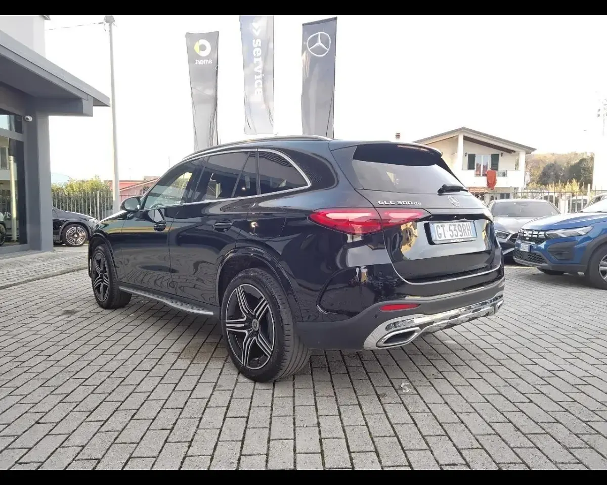 Usata Mercedes GLC300de Advanced 197 CV (144 kW) 2024 Nero cosmo SUV