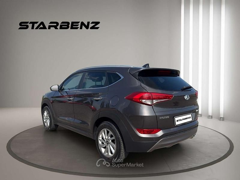 Usata Hyundai Tucson Xpossible 136 CV (100 kW) 2015 Grigio SUV