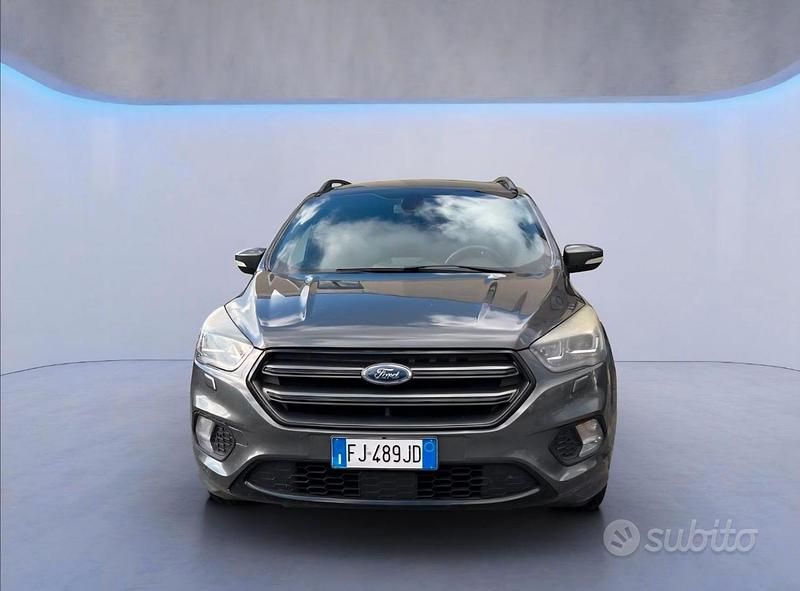 Usata Ford Kuga ST-Line 120 CV (88 kW) 2017 SUV