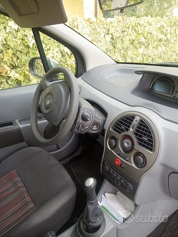 Usata Renault Modus 75 CV (55 kW) 2009 Monovolume
