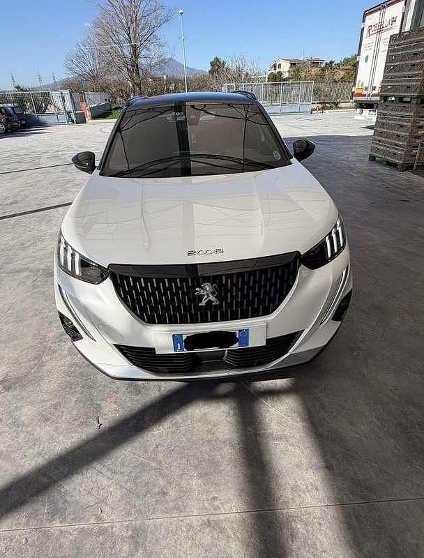Usata Peugeot 2008 GT-line 131 CV (96 kW) 2020 SUV