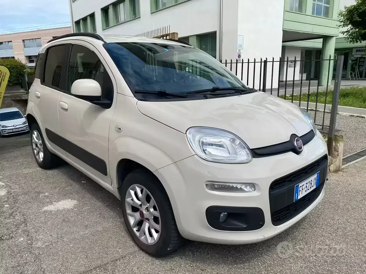 Usata Fiat Panda Lounge 80 CV (58 kW) 2016 Utilitaria