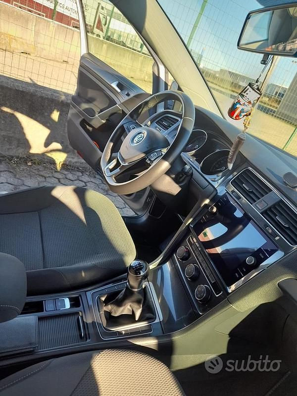 Usata VW Golf VII 125 CV (91 kW) 2017 Grigio Berlina