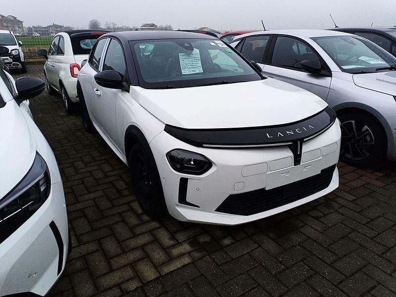 Nuova Lancia Ypsilon 114 kW (156 CV) 2025 Bianco Utilitaria