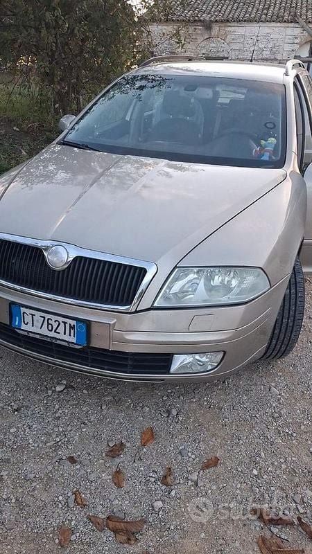 Usata Skoda Octavia 105 CV (77 kW) 2006 Marrone Berlina