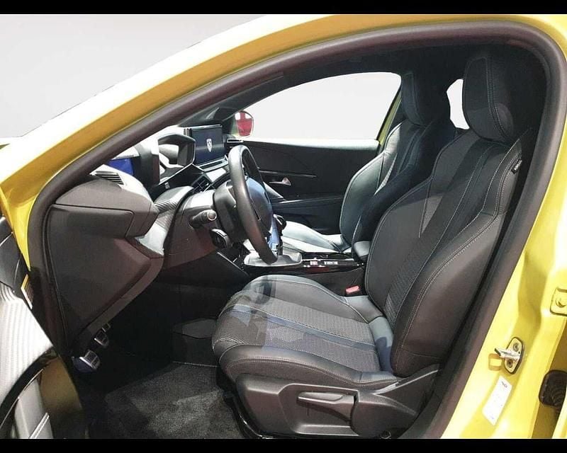 Usata Peugeot 208 GT 101 CV (74 kW) 2024 Giallo Utilitaria