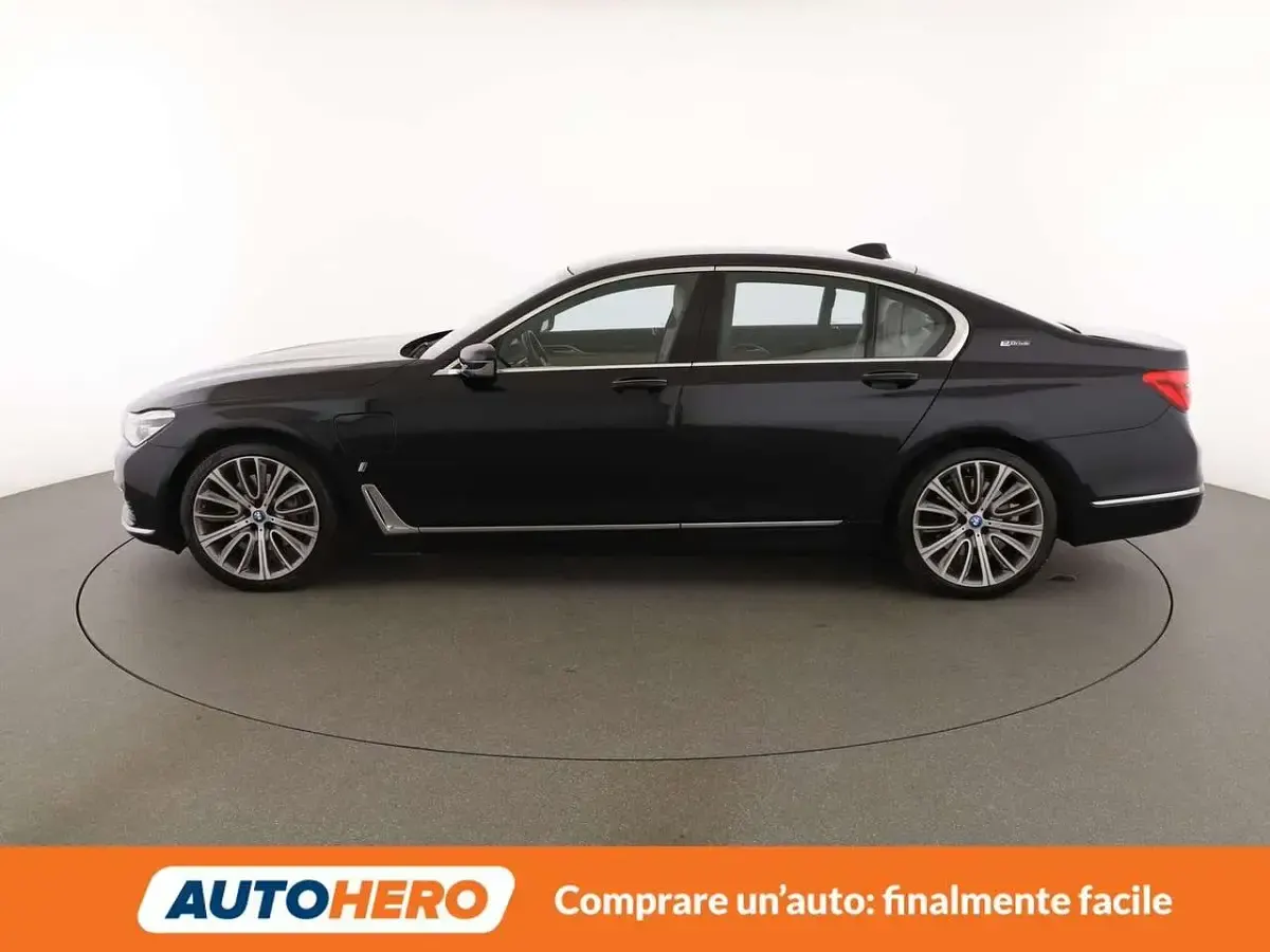Usata BMW 740 Luxury Line 258 CV (189 kW) 2017 Nero Berlina
