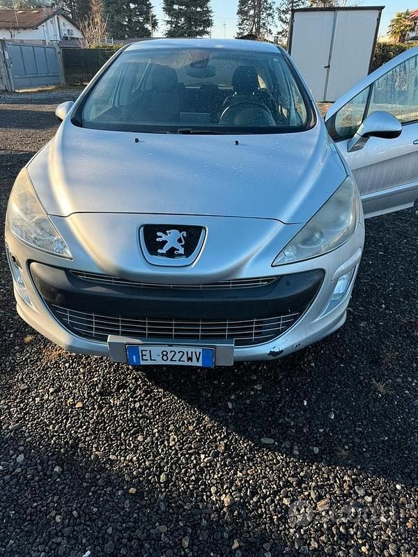 Usata Peugeot 308 120 CV (88 kW) 2012 Grigio Berlina