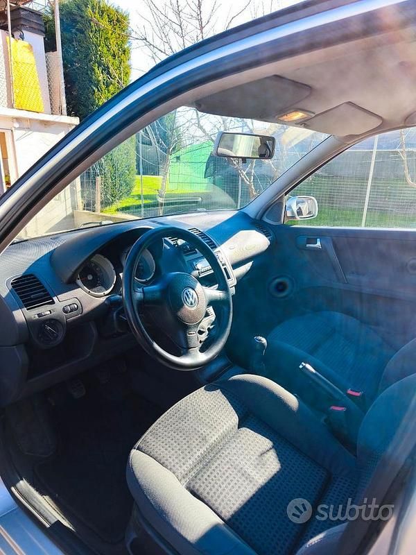 Usata VW Polo 2001 Grigio Berlina