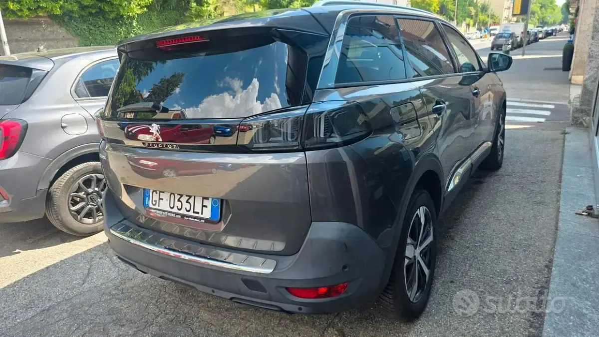 Usata Peugeot 5008 Active 131 CV (96 kW) 2021 Grigio SUV