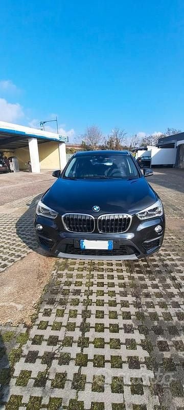 Usata BMW X1 150 CV (110 kW) 2016 Nero SUV