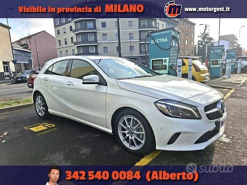 Usata Mercedes A180 122 CV (89 kW) 2017 Bianco Berlina