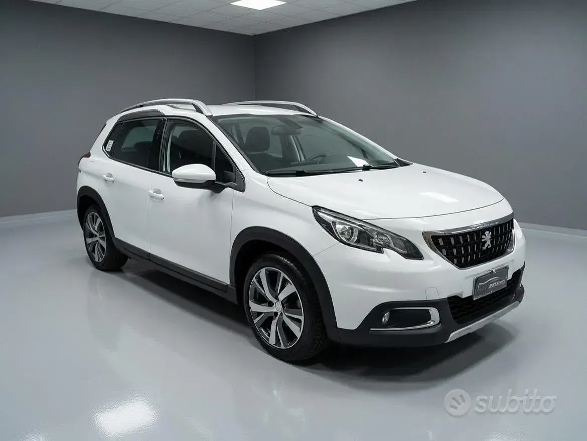 Usata Peugeot 2008 Allure 110 CV (80 kW) 2017 Bianco SUV