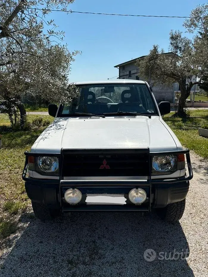 Usata Mitsubishi Pajero 84 CV (61 kW) 1998 SUV