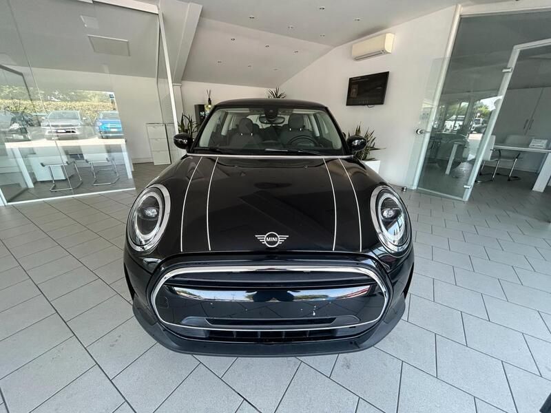 Nero Usata 2021 Mini Cooper Classic Due volumi | 22.900 € (Cara) - Immagine 1/4
