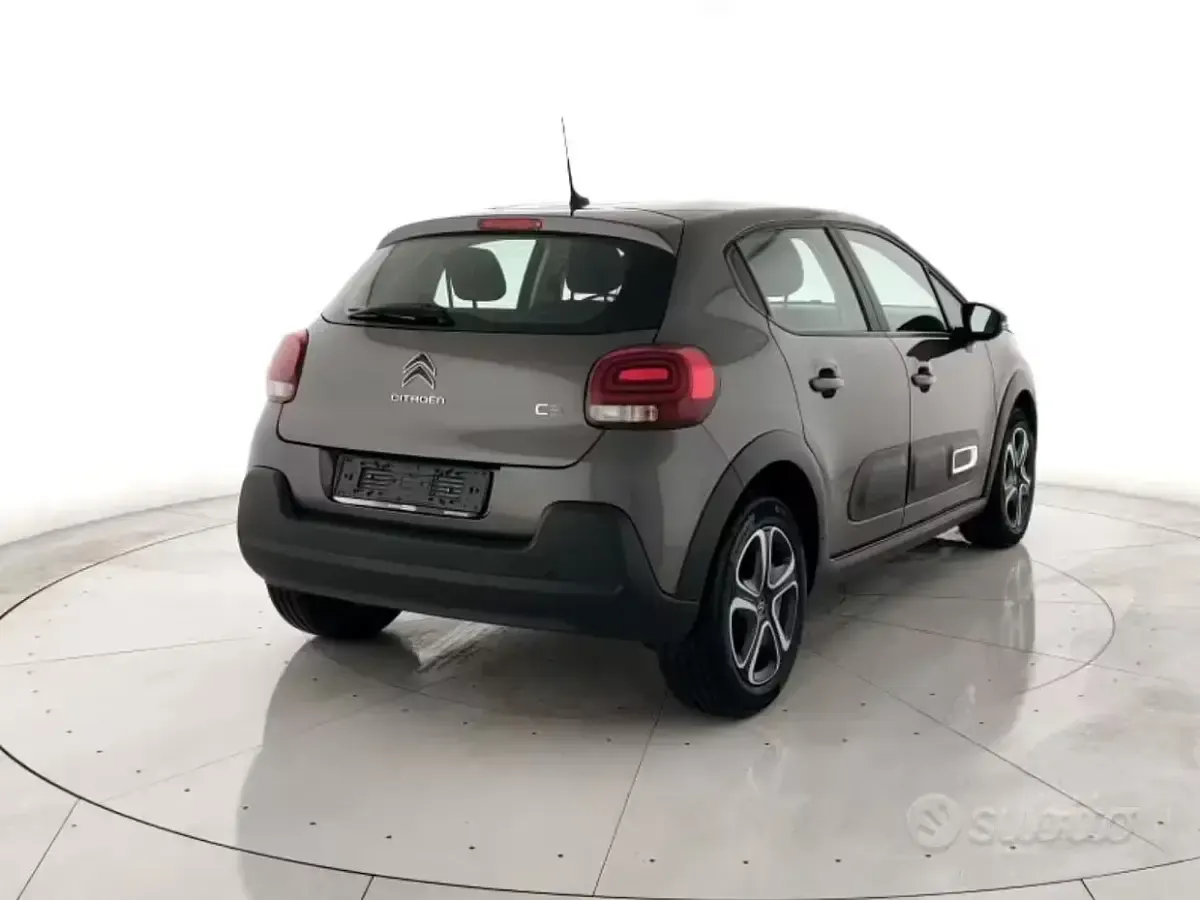 Usata Citroën C3 PureTech 83 CV (61 kW) 2024 Grigio Monovolume