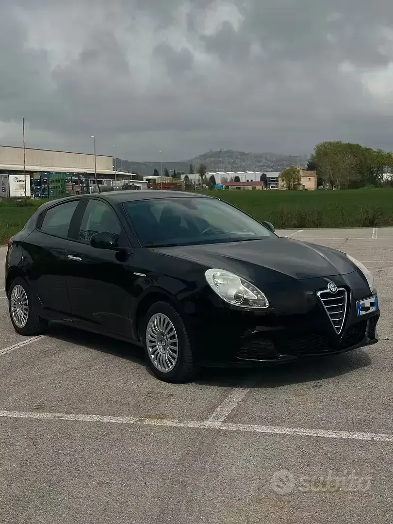 Usata Alfa Romeo Giulietta 120 CV (88 kW) 2012 Utilitaria