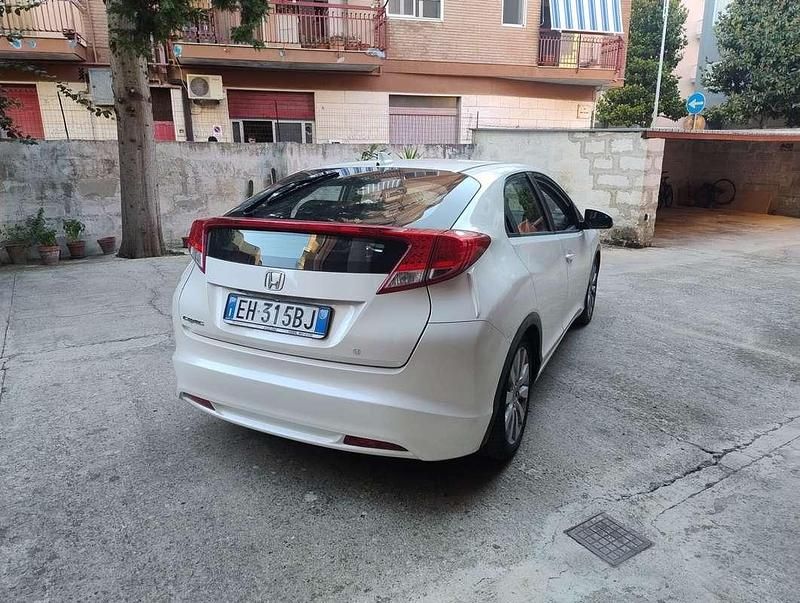 Usata Honda Civic Lifestyle 120 CV (88 kW) 2013 Berlina