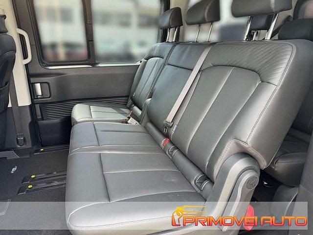 Usata Hyundai Staria Prime 177 CV (130 kW) 2024 Grigio Monovolume