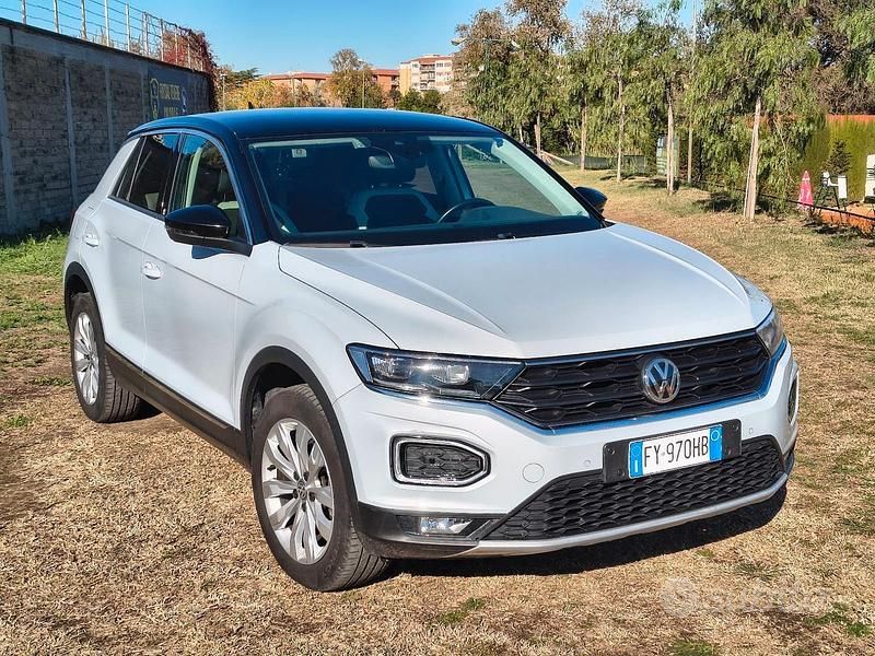 Usata VW T-Roc Advance 116 CV (85 kW) 2019 Argento SUV