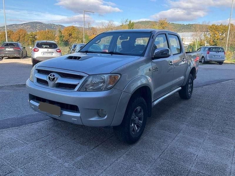 Usata Toyota HiLux SR 171 CV (125 kW) 2009 Argento Pick-up