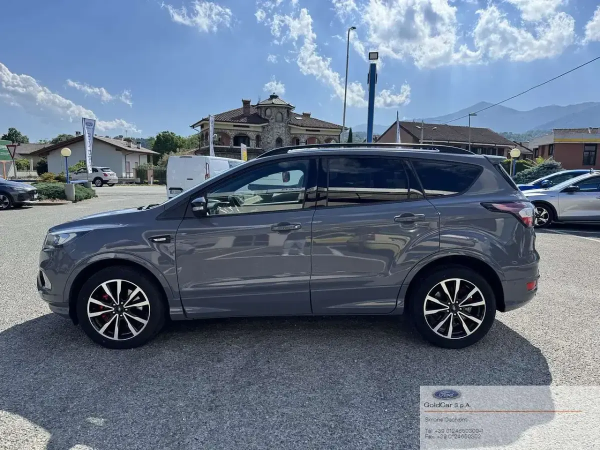 Usata Ford Kuga S 120 CV (88 kW) 2019 Grigio SUV