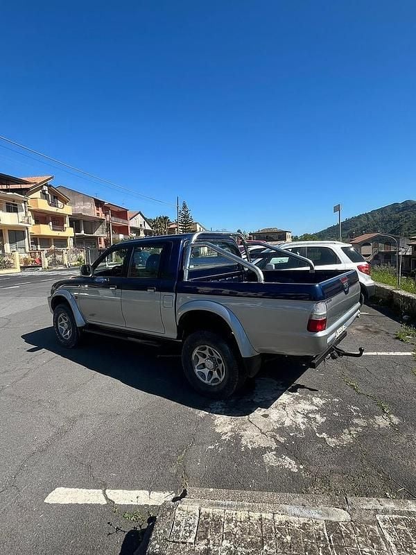 Usata Mitsubishi L200 2000 Blu Pick-up