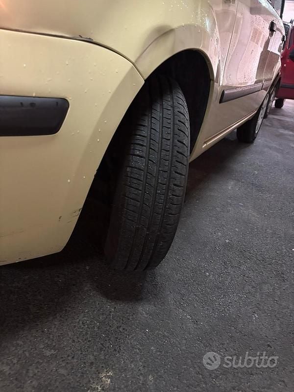 Usata Fiat Panda 2005 Giallo Utilitaria