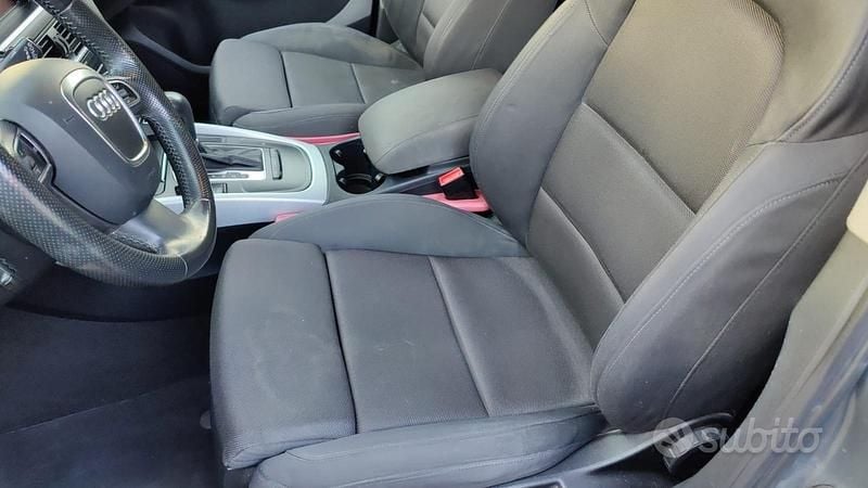 Usata Audi Q5 143 CV (105 kW) 2010 Grigio SUV