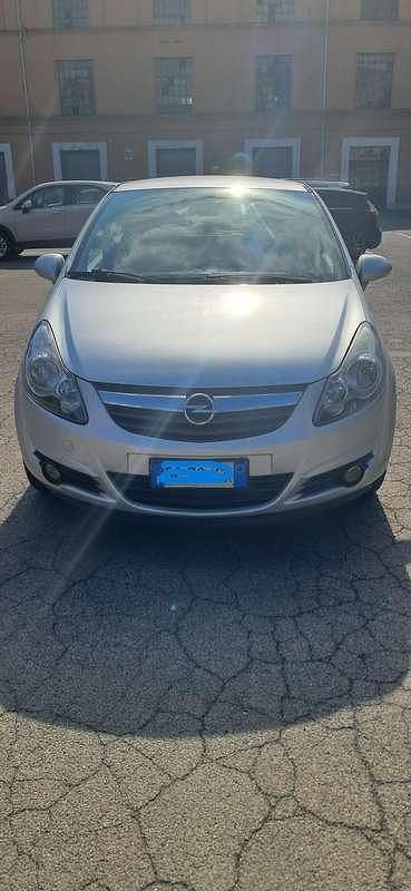 Usata Opel Corsa Club 75 CV (55 kW) 2007 Argento Utilitaria