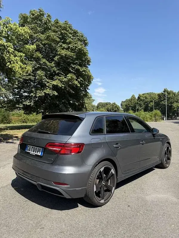 Usata Audi A3 S-Line 190 CV (139 kW) 2020 Grigio Berlina