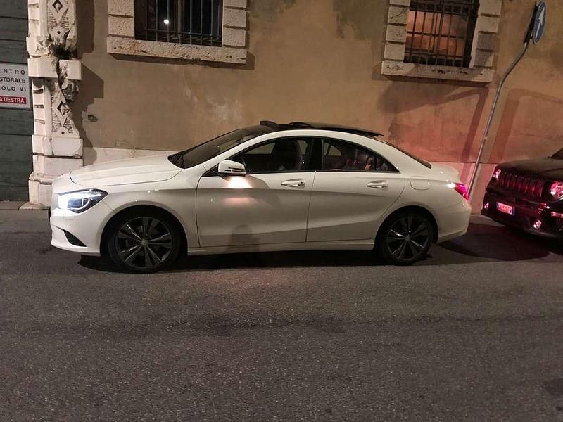 Usata Mercedes CLA220 170 CV (125 kW) 2014 Berlina