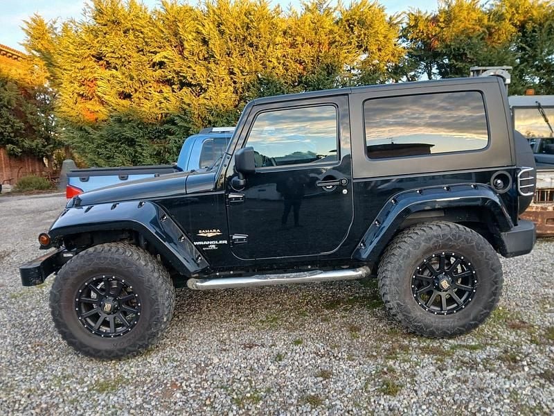 Nero Usata 2008 Jeep Wrangler Sahara SUV | 28.000 € (Buon prezzo) - Immagine 1/3