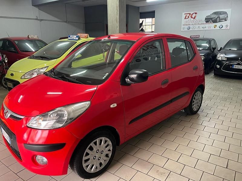Usata Hyundai i10 Style 63 CV (46 kW) 2009 Rosso Utilitaria