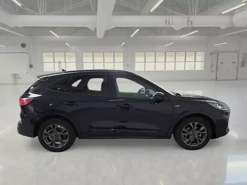 Usata Ford Kuga ST-Line X 152 CV (111 kW) 2023 SUV