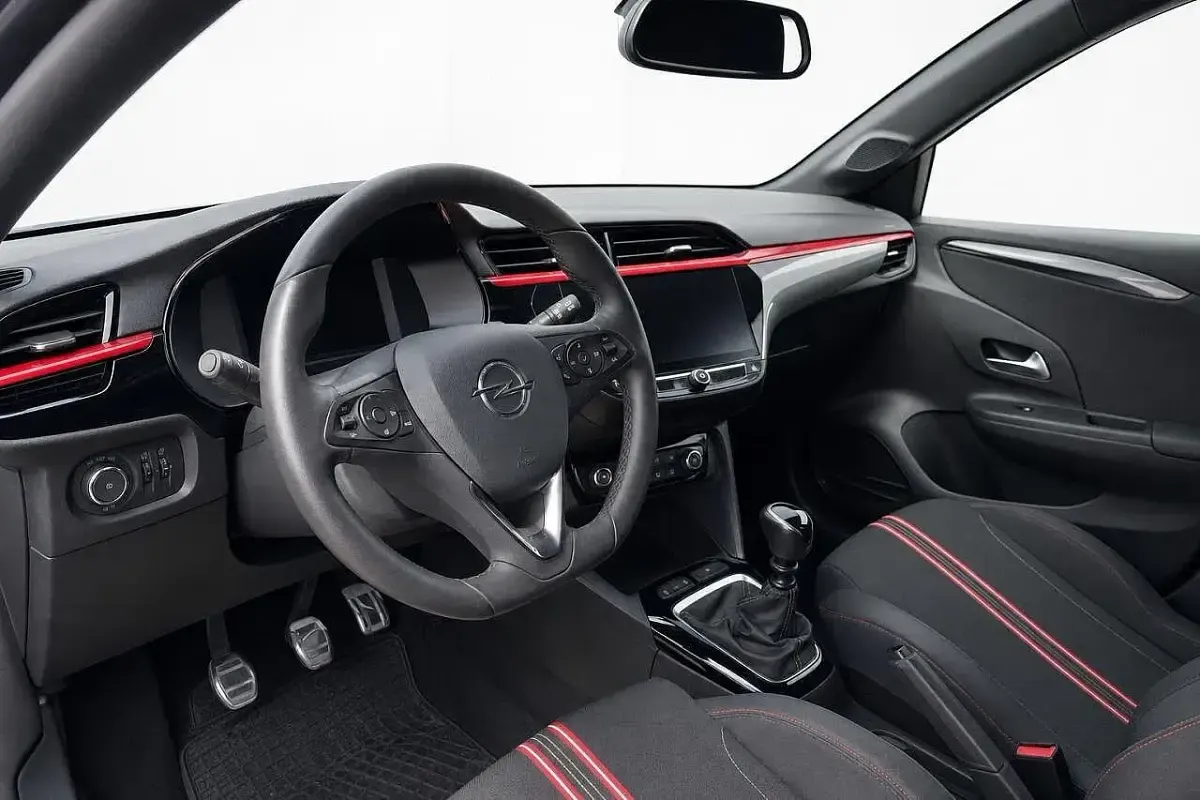 Usata Opel Corsa 100 CV (73 kW) 2023 Grigio Utilitaria