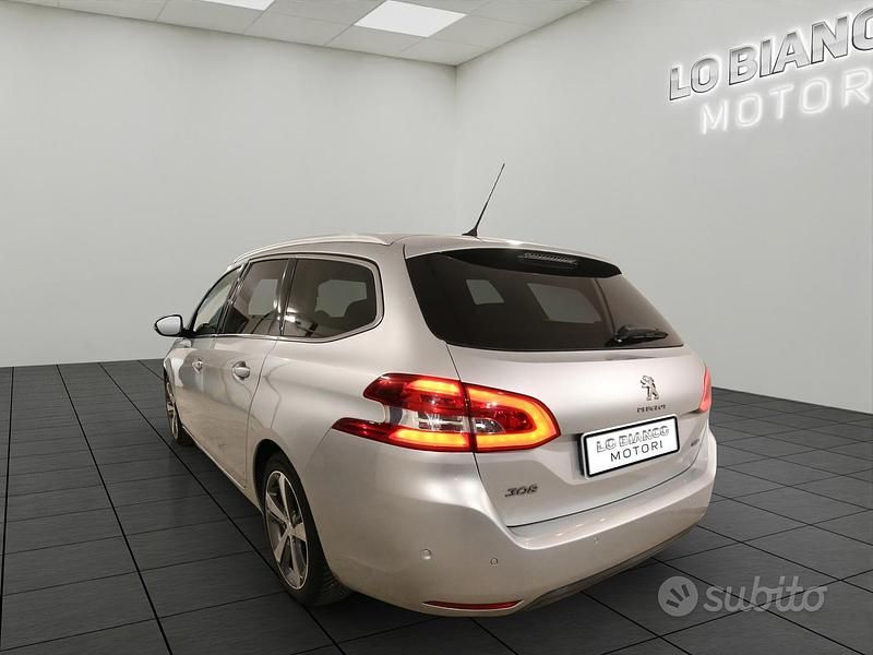 Usata Peugeot 308 SW Allure 131 CV (96 kW) 2016 Grigio Station wagon
